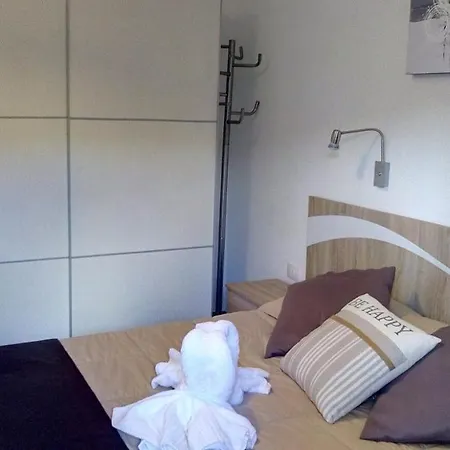 Entire Apartament With Private Terrace And Wifi *
